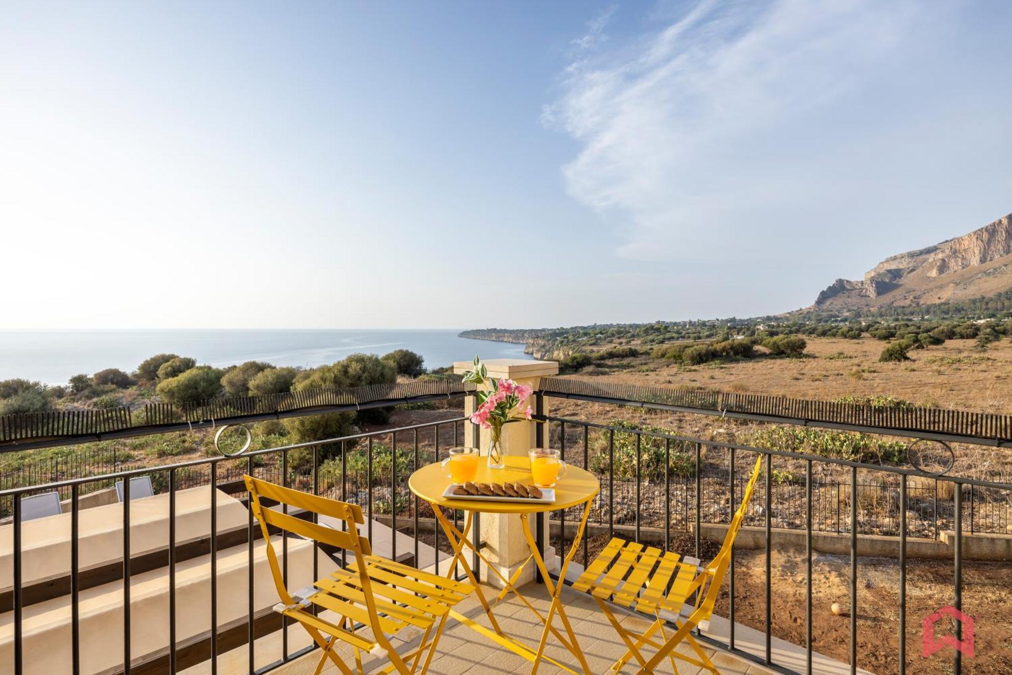 Villa With Sea View Private Pool Терразини Экстерьер фото